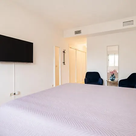 Modern Elviria Escape With Pool * Marbella