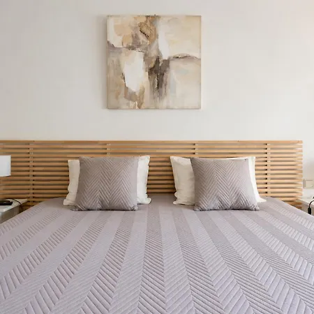 Modern Elviria Escape With Pool Apartment *